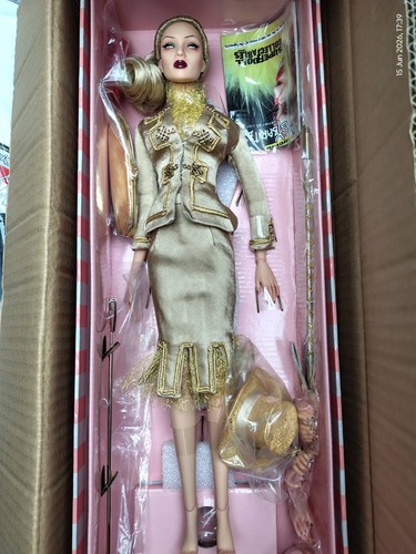 Sybarite doll honor - doll, superdoll