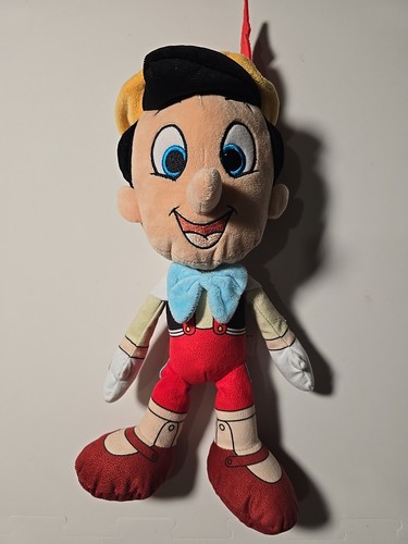 Pinocchio disney plushie - pinocchio,