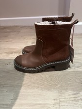 Tu Brown Winter Boots Faux Leather And Suede, (sole Comfort)   Size 6 New