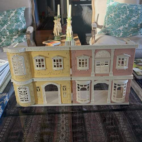 Storey plastic doll house - 2-storey,