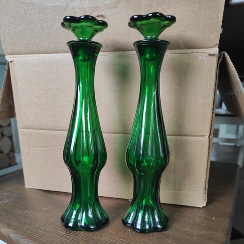 Vintage avon emerald - emerald, bud
