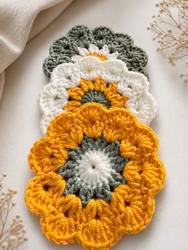 Handmade crochet flower - x,