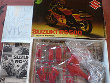 SUZUKI 500 RG PROTAR BARRY SHEENE & WILL HARTOG MODEL Ref:145 au 1/9