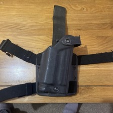 Guarder Adjustable Drop Leg Tactical Holster Black Nylon Very good Light Use