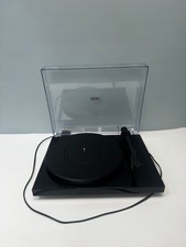 Pro-Ject Debut Carbon Black
