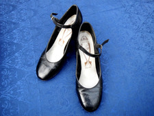 FREED BLACK DANCING SHOES Size 4