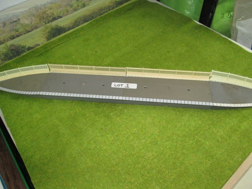 Hornby station platform - station, r464