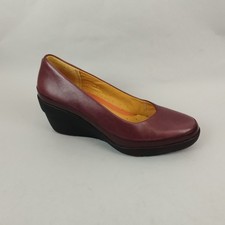 Clarks Unstructured Shoes Womens Size 5 Burgundy Leather Slip On Wedge Pumps