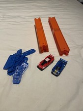 Hotwheels Track x15. Comes