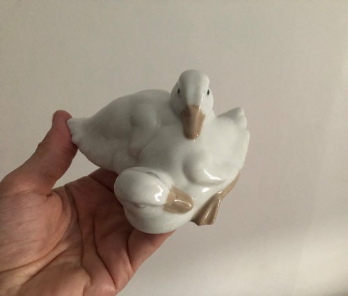 Nao white baby geese - white,