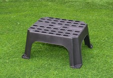 Milenco Caravan and Motorhome MGI Giant Extra Safe Step.