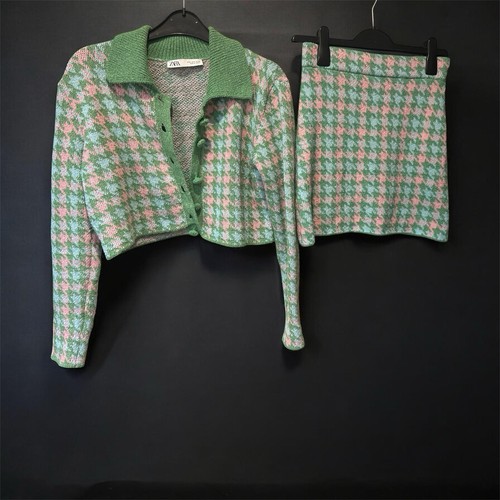 Zara green and pink - zara, cropped