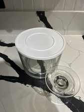 Pampered Chef Trifle Bowl with Lid and Stand. Never Unused