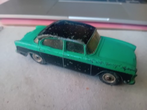 Dinky toys humber hawk car - toys,