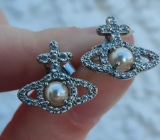 Vivienne Westwood Olympia Stud