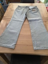 LADIES UNION BLUES JEANS. BNWT