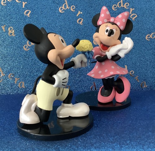 Disney mickey and minnie - mickey,