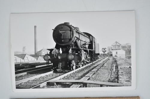 Steam locomotive train 90649 - locomotive,
