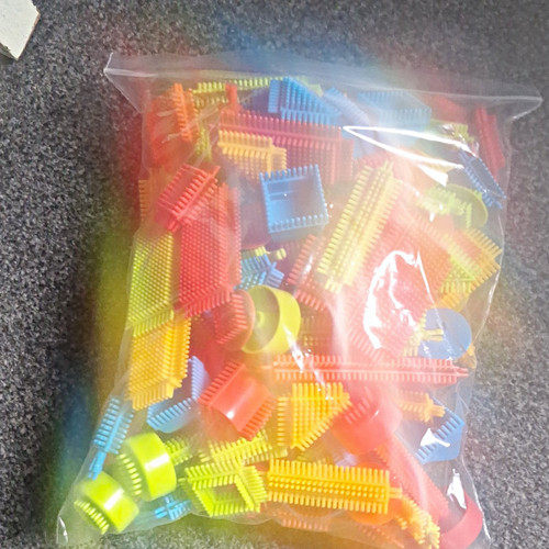 Multicolour plastic - multicolour,