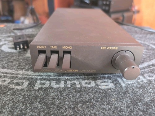 Meridian 101 preamplifier - meridian,
