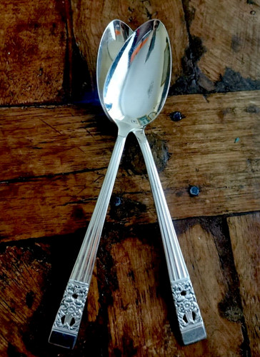 Vintage hampton court silver - hampton,