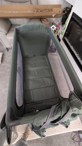 Hauck sleep play center - n,