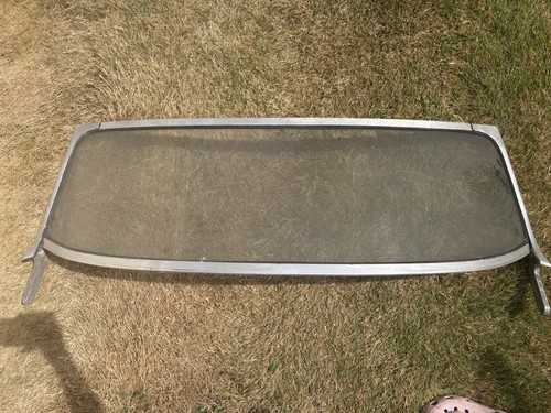 Mgb windscreen and frame - windscreen,
