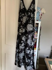 Women’s M&S Black Floral Print Lace Satin Long Nightdress Size 12 - brand new