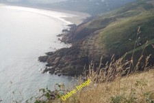 Photo 6x4 Looking to