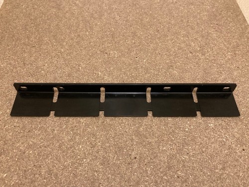 Anti kickback plate for - , dewalt