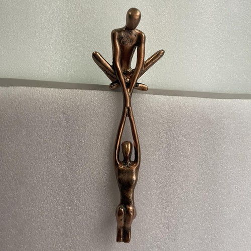 Chic resin abstract human - chic,