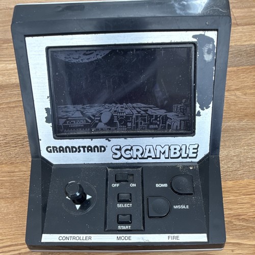 Grandstand scramble handheld - grandstand,