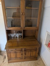 Ercol Dresser With Drinks Cabinet  Solid Elm In Excellent Condition