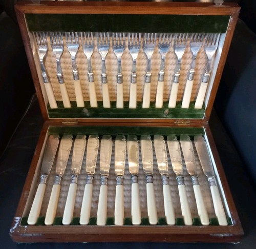 Boxed vintage epns - boxed,