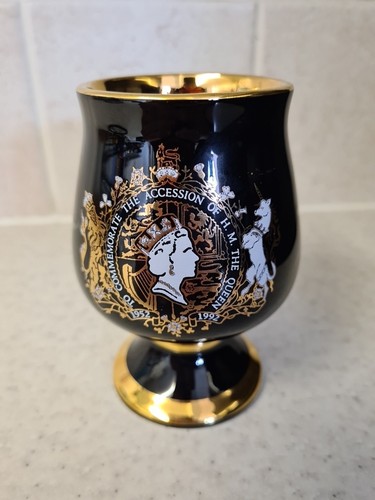 Prinknash black gold - gold, goblet