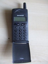 Faulty Spares ONLY -  Ericsson T18s Flip Black Mobile Phone