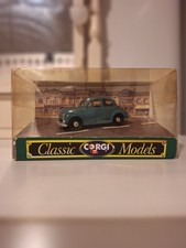 CORGI CLASSIC MODELS D702 MORRIS MINOR SALOON