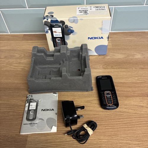 Nokia 2600 classic black - black, /