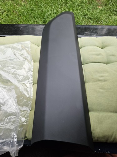 9817695577 front door car
