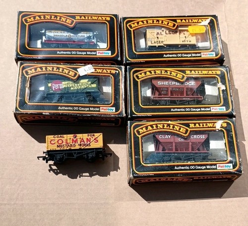 Job lot wagons mainline - 6,