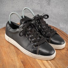 FRYE & CO Women's 5.5 Sindy
