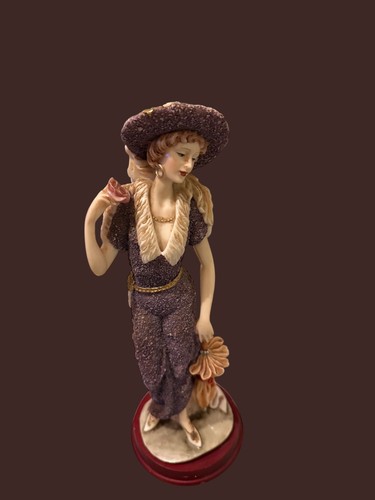 Stunning antique lady statue - stunning,