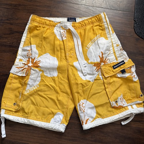 Abercrombie fitch tugger - &,