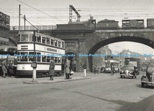 D255290 Sheffields Wicker Arch