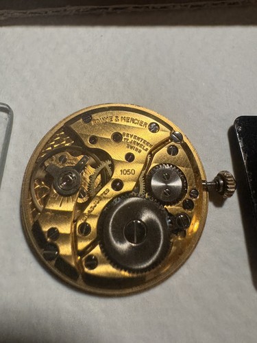 Baume mercier movement - &,