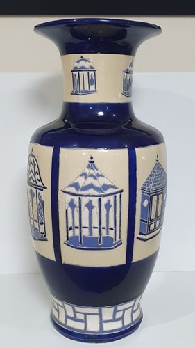 Vintage brannam pottery - brannam, large
