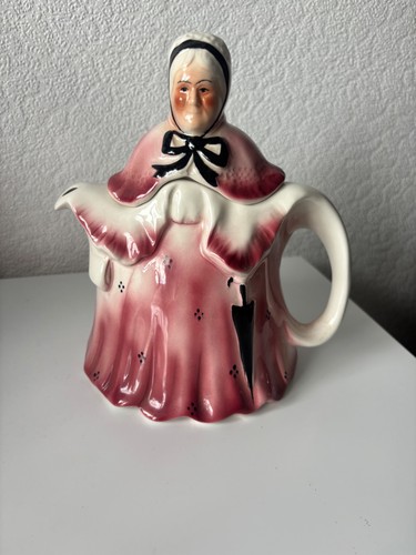 Vintage little old lady teapot - vintage,
