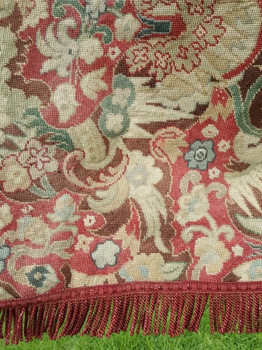 Tapestry embroidery old - tapestry,