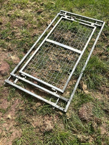 Galvanised mesh gate - mesh, panel