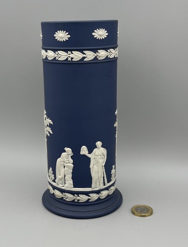 Large wedgwood portland blue - wedgwood,